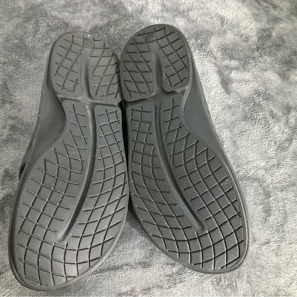 OOFOS OOriginal Black Recovery Sandal Mens 11 Womens 13‎ Flip Flop EU 44